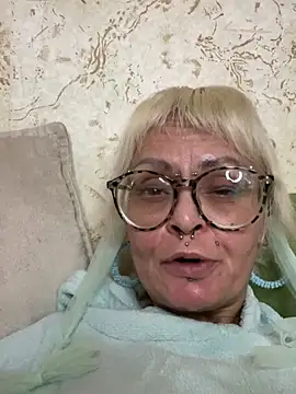 Gardener of Illusions online show from 03-06-25, 06:08