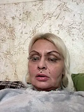 Gardener of Illusions online show from 10-22-25, 03:07