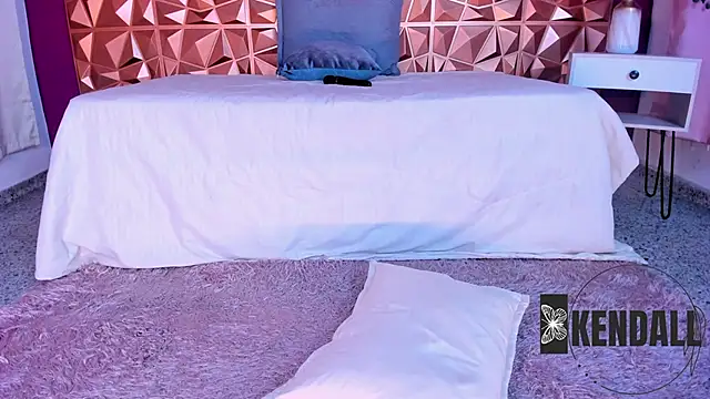 Snapshot of keendaall chatting on 12-24-24, 04:19 keendaall online show from 12-24-24, 04:19