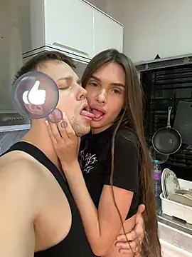 Snapshot of dreamgirls100 chatting on 01-07-25, 10:19 dreamgirls100 online show from 01-07-25, 10:19