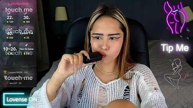 baby  kim online show from 11-24-25, 08:03