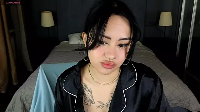 baby  kim online show from 12-13-25, 08:04