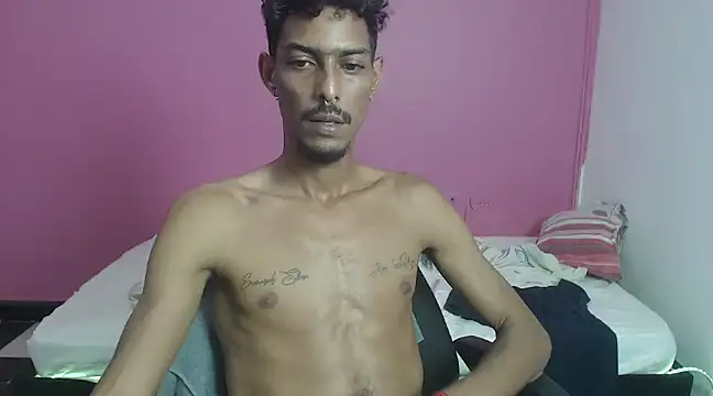 Snapshot of Albertwd420 chatting on 01-11-25, 10:40 Albertwd420 online show from 01-11-25, 10:40