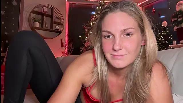 Snapshot of Graciemae_baexx chatting on 12-14-24, 11:45 Graciemae baexx online show from 12-14-24, 11:45