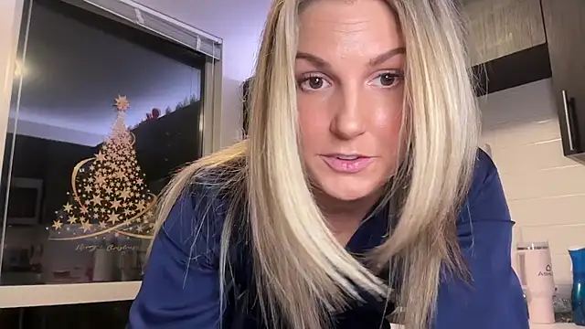 Snapshot of Graciemae_baexx chatting on 12-27-24, 11:31 Graciemae baexx online show from 12-27-24, 11:31