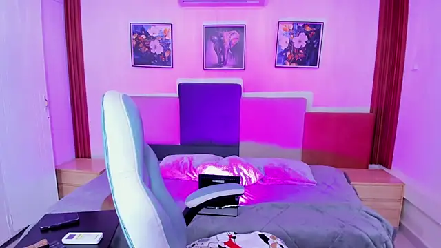 estrella bigboobs14 online show from 12-18-25, 10:43