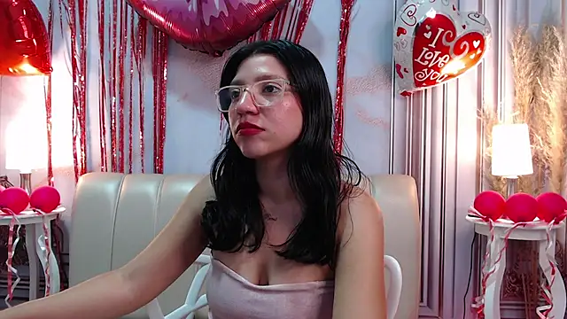 Snapshot of Gag_princeess chatting on 02-17-25, 02:42 Gag princeess online show from 02-17-25, 02:42