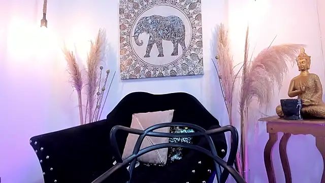 Snapshot of Gag_princeess chatting on 02-28-25, 05:15 Gag princeess online show from 02-28-25, 05:15