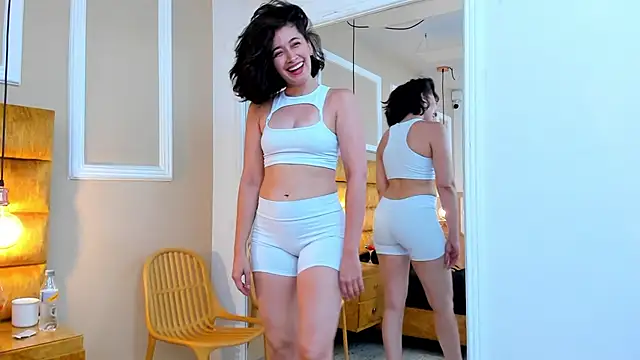 Snapshot of adarussell chatting on 01-31-25, 04:48 adarussell online show from 01-31-25, 04:48