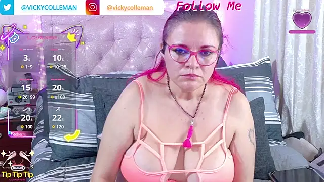 Snapshot of VickyColleman chatting on 10-24-25, 07:16 VickyColleman online show from 10-24-25, 07:16
