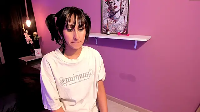 Snapshot of MadisonWhiite chatting on 02-21-25, 08:51 MadisonWhiite online show from 02-21-25, 08:51