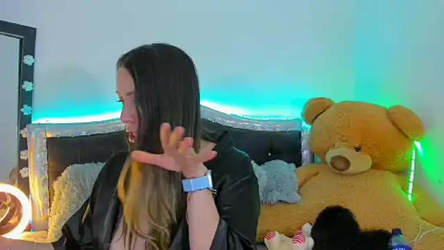 JanneKim online show from 12-12-24, 04:59