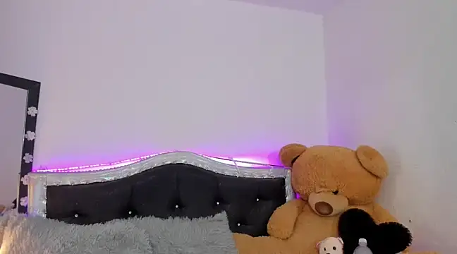 JanneKim online show from 02-04-25, 05:23