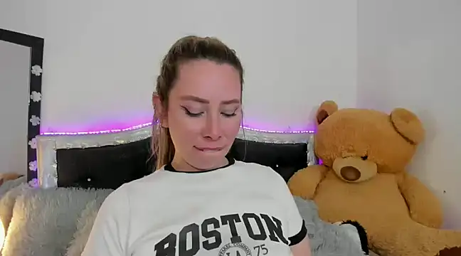 JanneKim online show from 02-05-25, 12:31