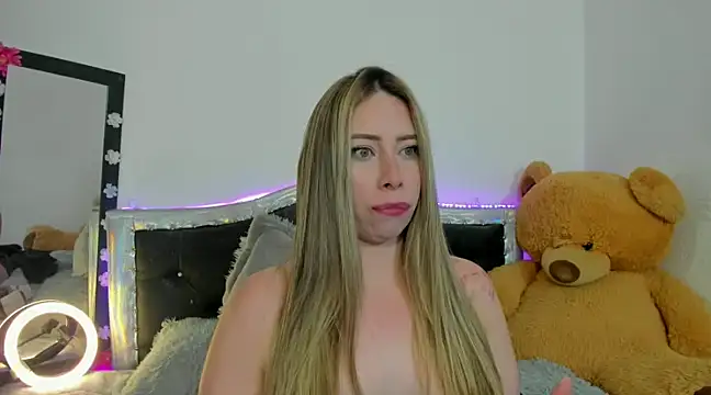 JanneKim online show from 02-18-25, 02:38