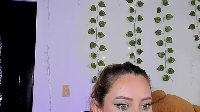 JanneKim online show from 04-29-26, 06:47