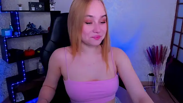 Snapshot of LianaBright chatting on 12-02-24, 01:58 LianaBright online show from 12-02-24, 01:58