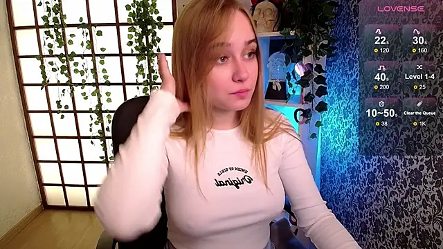 Snapshot of LianaBright chatting on 12-03-24, 02:14 LianaBright online show from 12-03-24, 02:14