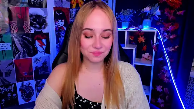 Snapshot of LianaBright chatting on 12-06-24, 02:02 LianaBright online show from 12-06-24, 02:02