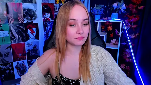 Snapshot of LianaBright chatting on 12-06-24, 05:09 LianaBright online show from 12-06-24, 05:09