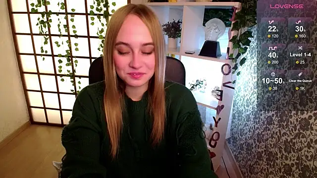 Snapshot of LianaBright chatting on 12-23-24, 02:13 LianaBright online show from 12-23-24, 02:13