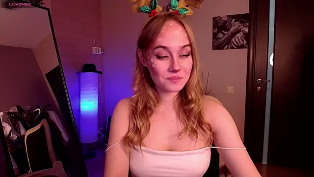 Snapshot of LianaBright chatting on 12-26-24, 05:26 LianaBright online show from 12-26-24, 05:26