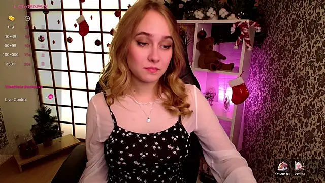 Snapshot of LianaBright chatting on 01-05-25, 07:49 LianaBright online show from 01-05-25, 07:49