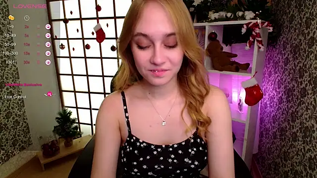 Snapshot of LianaBright chatting on 01-06-25, 05:41 LianaBright online show from 01-06-25, 05:41