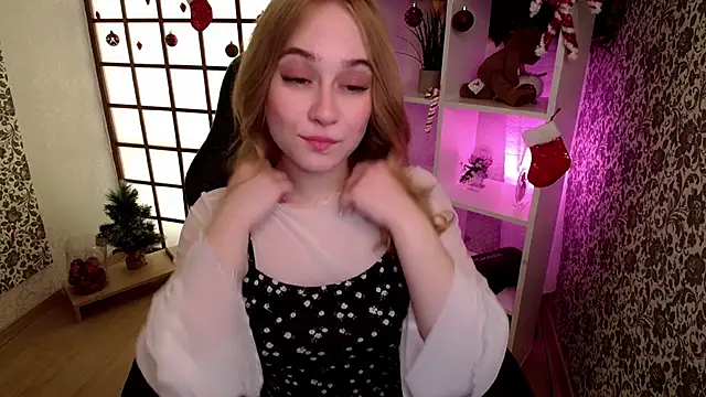 Snapshot of LianaBright chatting on 01-16-25, 01:58 LianaBright online show from 01-16-25, 01:58