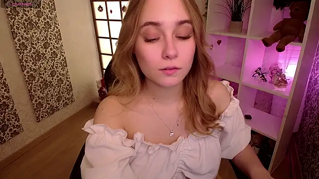 Snapshot of LianaBright chatting on 01-21-25, 11:56 LianaBright online show from 01-21-25, 11:56