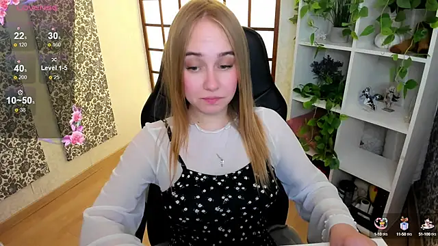 Snapshot of LianaBright chatting on 02-06-25, 03:48 LianaBright online show from 02-06-25, 03:48