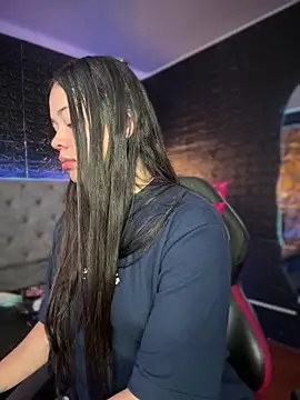 Paloma  LS online show from 11-29-25, 07:39