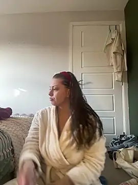 Krystal Tx online show from 02-14-25, 02:54