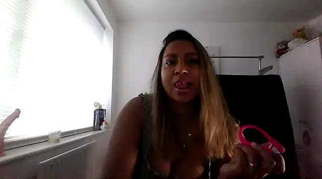 TEMPTING-TAMMY online show from 01-08-25, 10:04