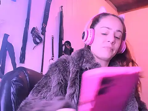 jessiburningheels online show from 05-15-26, 10:55
