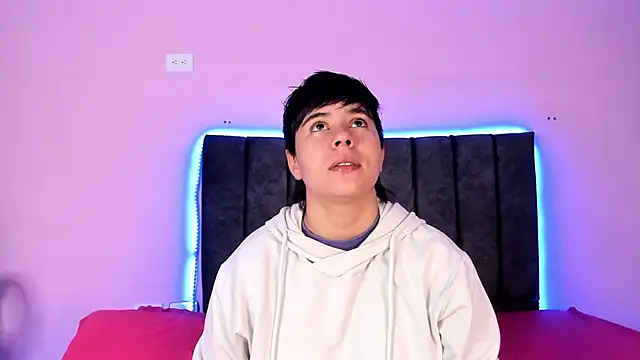 AbbySmiitth  online show from 02-07-25, 12:28