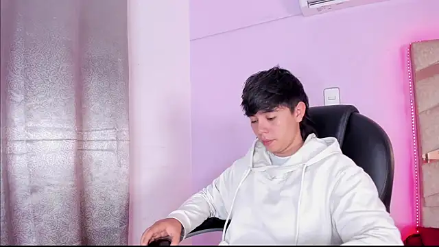 AbbySmiitth  online show from 03-18-25, 03:10