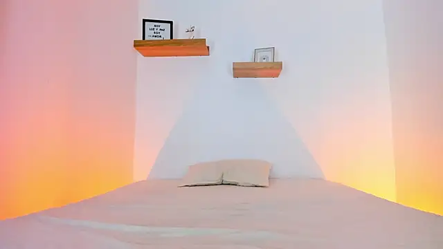 Snapshot of serge_7 chatting on 02-05-25, 12:17 serge 7 online show from 02-05-25, 12:17