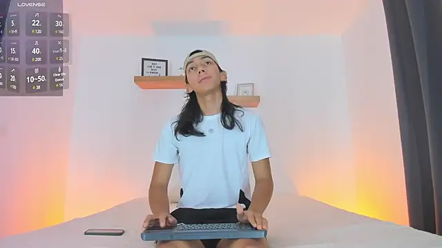 Snapshot of serge_7 chatting on 02-13-25, 11:15 serge 7 online show from 02-13-25, 11:15