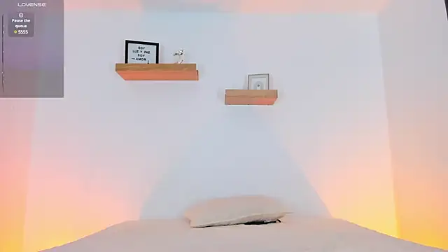 Snapshot of serge_7 chatting on 03-05-25, 08:21 serge 7 online show from 03-05-25, 08:21