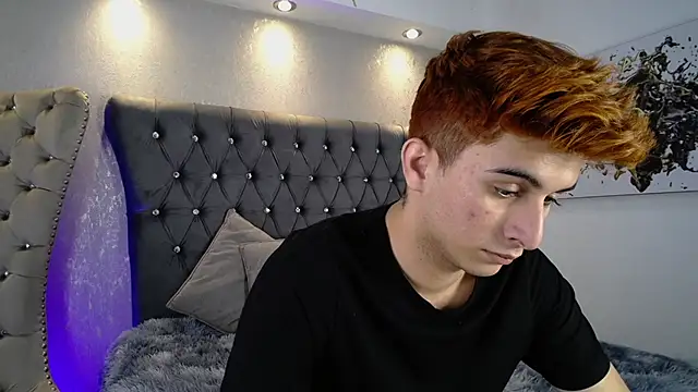 Snapshot of MrWilliseo chatting on 11-11-25, 08:31 MrWilliseo online show from 11-11-25, 08:31