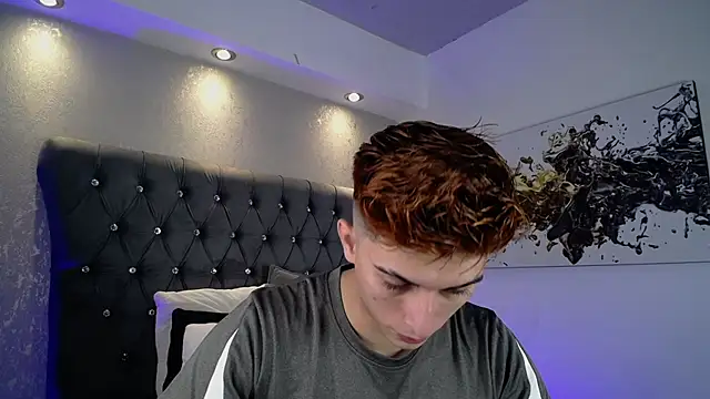 Snapshot of MrWilliseo chatting on 11-17-25, 08:14 MrWilliseo online show from 11-17-25, 08:14