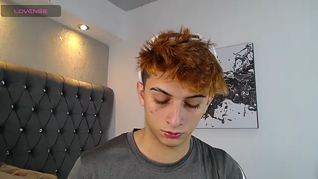 Snapshot of MrWilliseo chatting on 11-25-25, 07:47 MrWilliseo online show from 11-25-25, 07:47