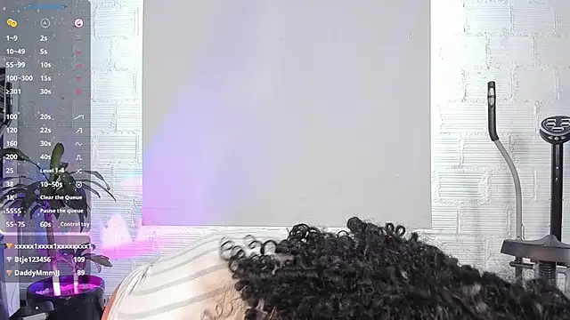 Crystal Dluna online show from 03-07-25, 06:54