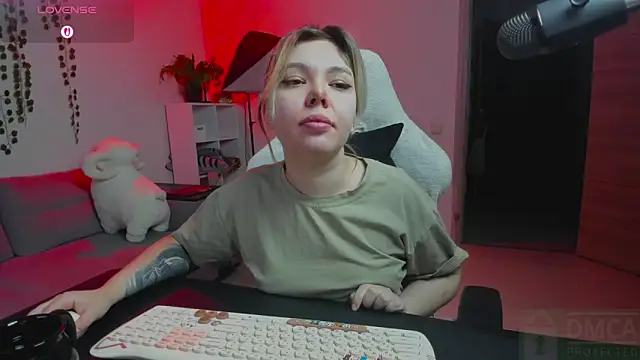 whoa-hoa-hoa-hoa-hoa online show from 02-09-26, 03:54