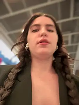 meow girl online show from 09-16-25, 11:00