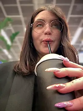 meow girl online show from 10-09-25, 10:57