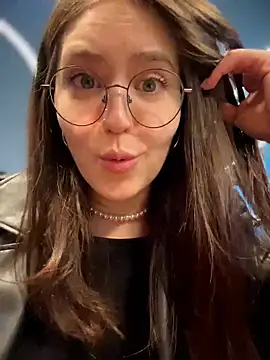 meow girl online show from 02-22-26, 11:09