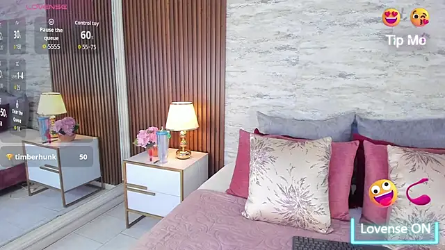 MadisonHunter2024 online show from 04-22-26, 06:42