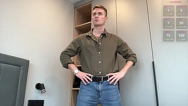 cute mark online show from 10-27-25, 11:47